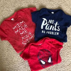 Set of three onesies